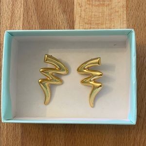 Gold zig-zag earrings